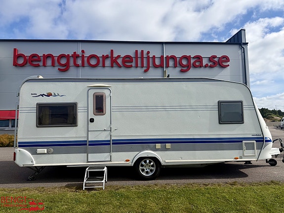 Hobby 560 UFe Excelsior | Förtält 2 of 21