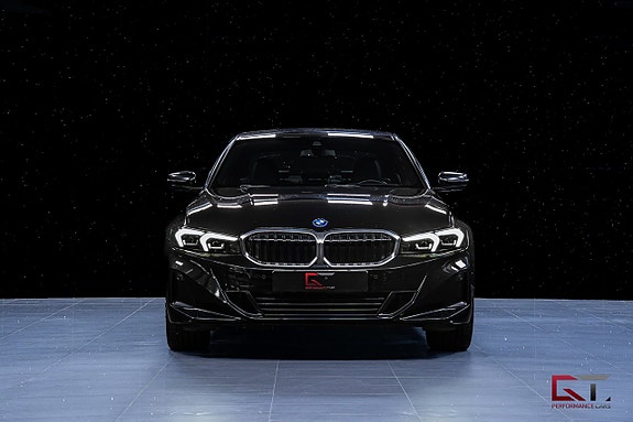 BMW 330e 3 of 20