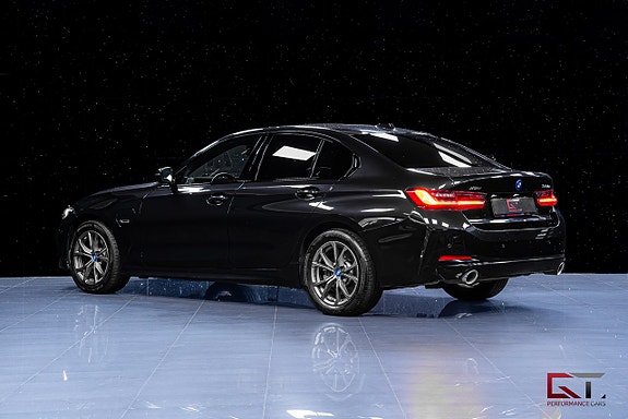 BMW 330e 6 of 20