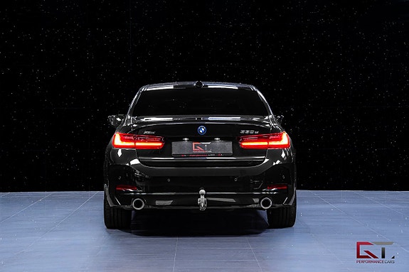 BMW 330e 7 of 20