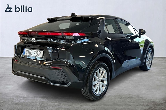 Toyota C-HR 19 of 21