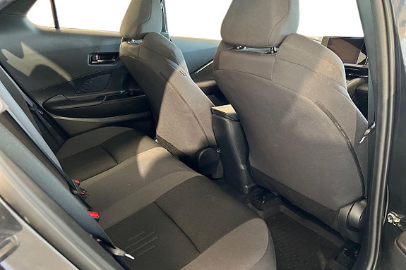 Toyota C-HR 9 of 21