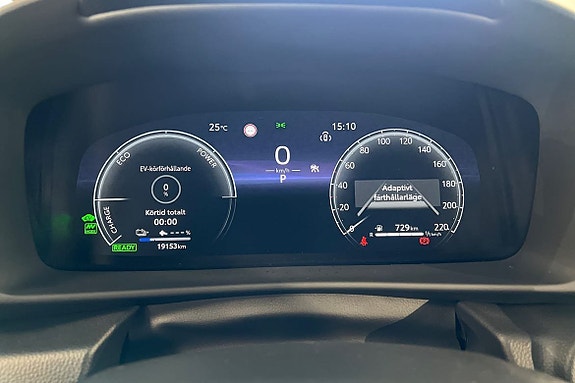 Toyota C-HR 16 of 21