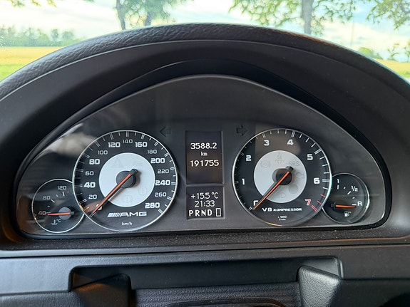 Mercedes-Benz G55 7 of 11