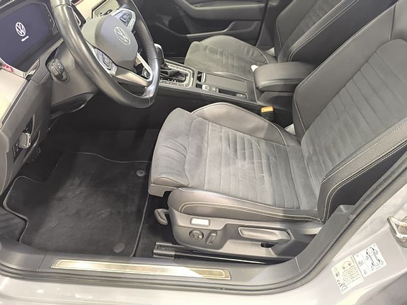 Volkswagen Passat 7 of 10