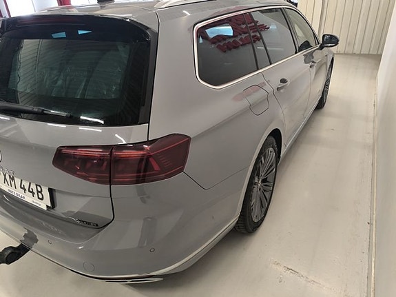 Volkswagen Passat 4 of 10
