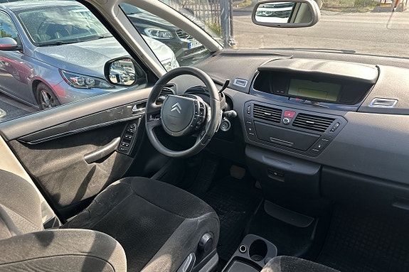 Citroen Grand C4 Picasso 12 of 26