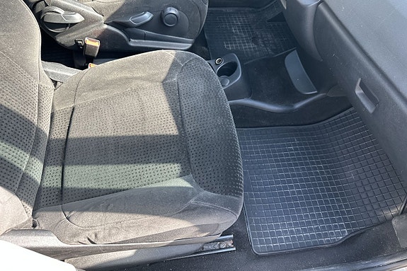 Citroen Grand C4 Picasso 15 of 26