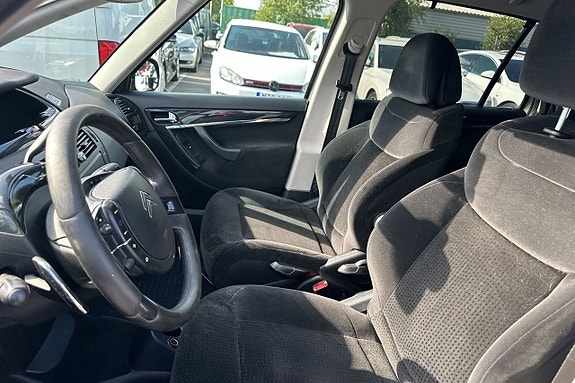 Citroen Grand C4 Picasso 17 of 26