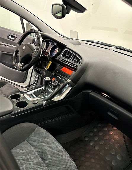 Peugeot 3008 17 of 19