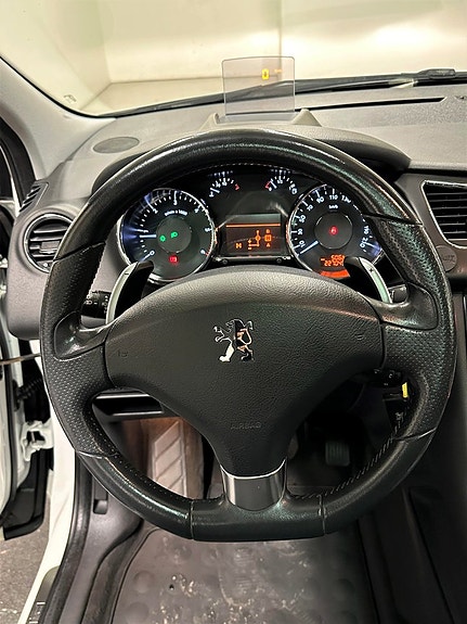 Peugeot 3008 12 of 19