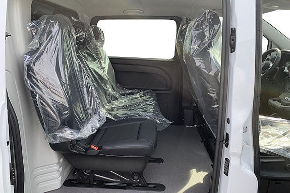 Mercedes-Benz Vito 119 8 of 12