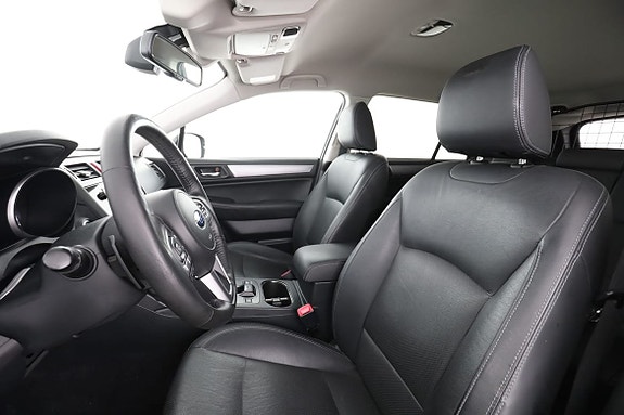 Subaru Outback 11 of 30