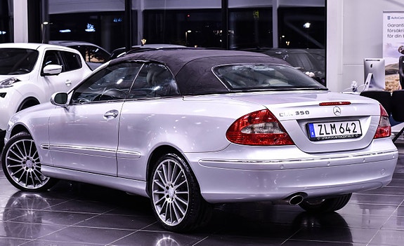 Mercedes-Benz CLK350 17 of 17
