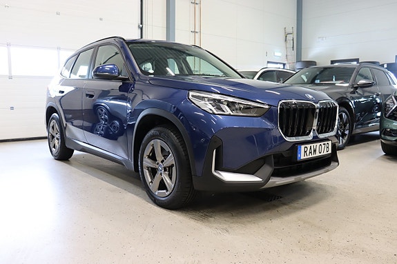 BMW X1 3 of 25