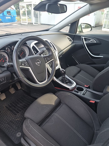 Opel Astra 5 of 9