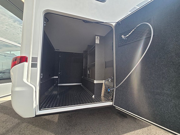 Hymer ML-T 580 Xperience 11 of 13