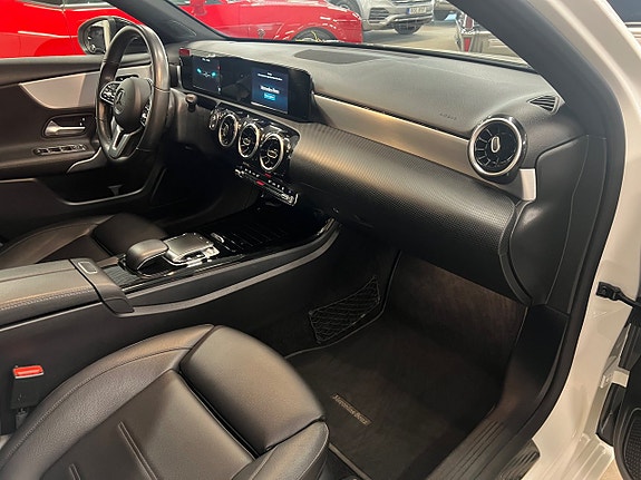 Mercedes-Benz A180 10 of 11