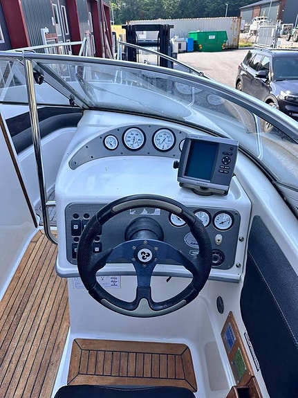 Ryds 20 GTX – MerCruiser 4.3 MPI 220 hk 10 of 12