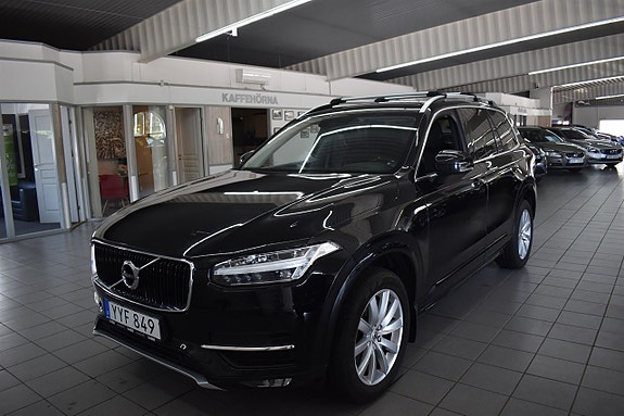 Volvo XC90 19 of 19