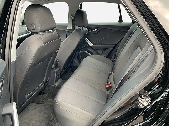Audi Q2 11 of 12
