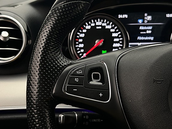 Mercedes-Benz E200 d 17 of 30