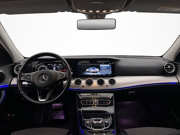 Mercedes-Benz E200 d 13 of 30