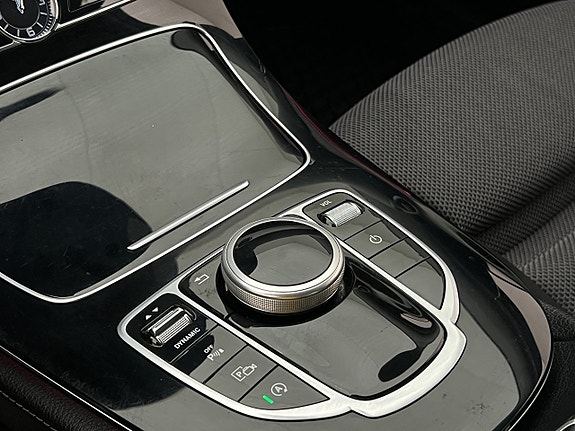 Mercedes-Benz E200 d 27 of 30