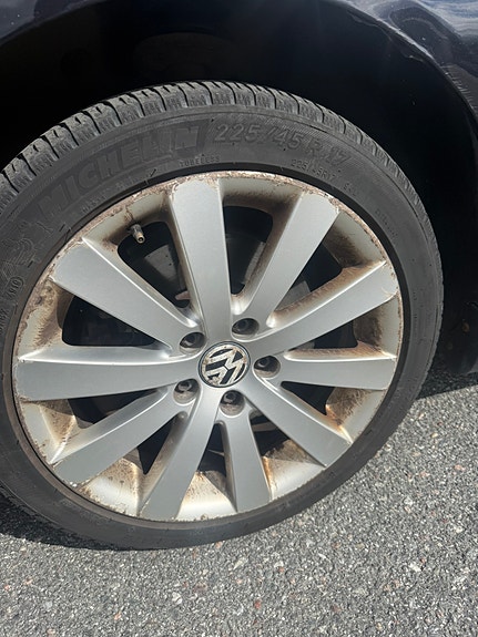 Volkswagen Passat 8 of 21