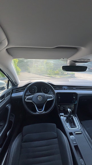 Volkswagen Passat 7 of 9