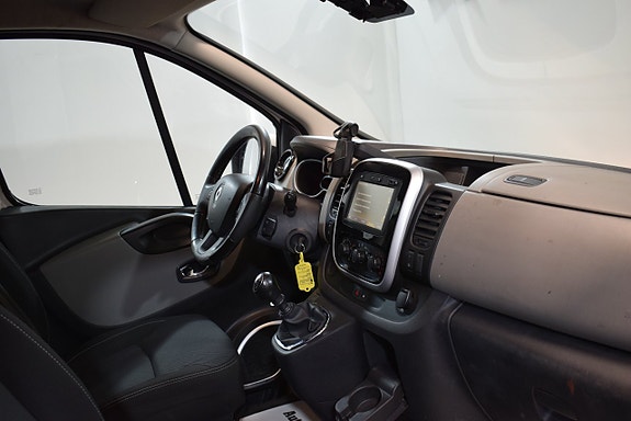 Renault Trafic 8 of 17