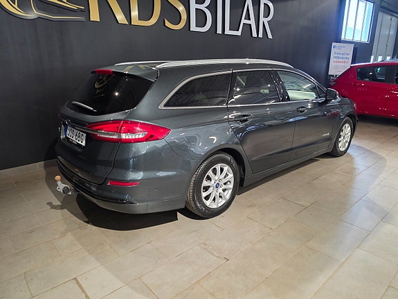 Ford Mondeo 5 of 12