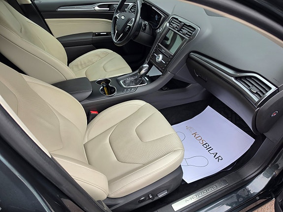 Ford Mondeo 6 of 12