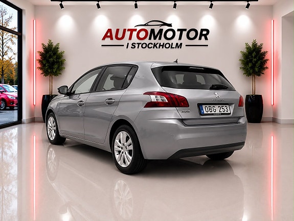 Peugeot 308 4 of 15