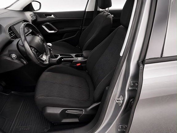 Peugeot 308 5 of 15