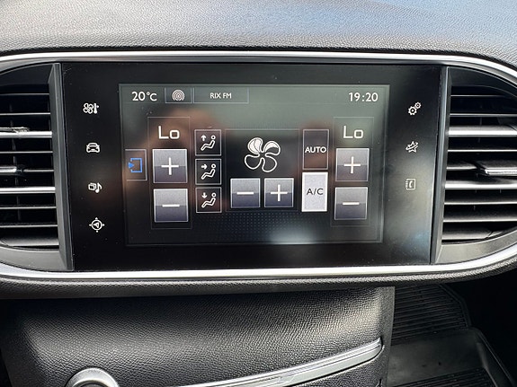 Peugeot 308 11 of 15