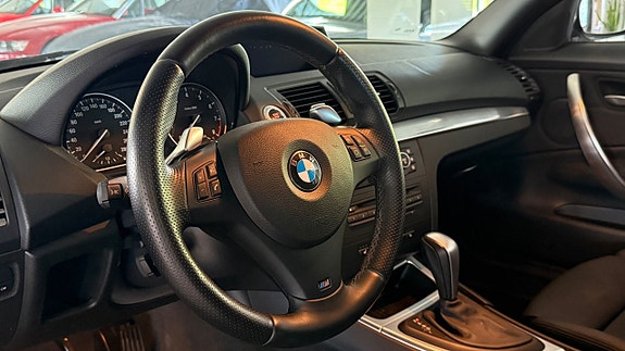 BMW 135i 4 of 28