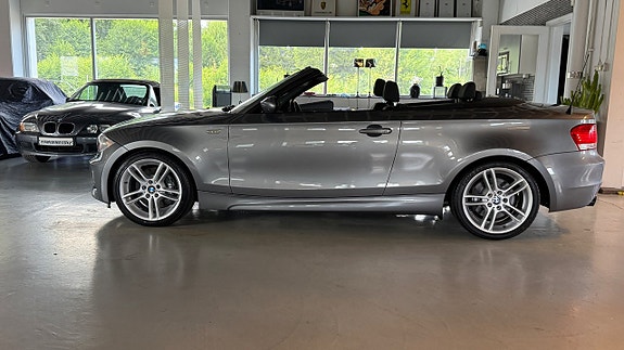 BMW 135i 16 of 28