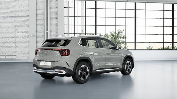 Mercedes-Benz GLA180 d 3 of 11