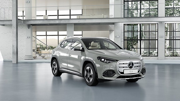 Mercedes-Benz GLA180 d 2 of 11