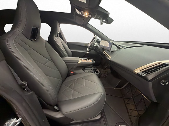 BMW iX 30 of 30