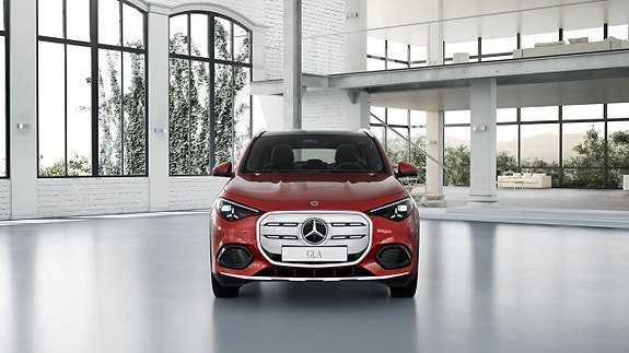 Mercedes-Benz GLA250 3 of 11