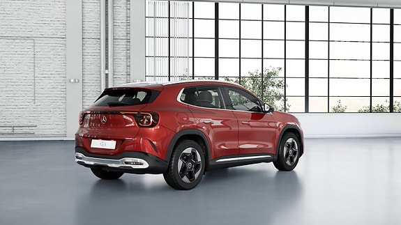 Mercedes-Benz GLA250 4 of 11