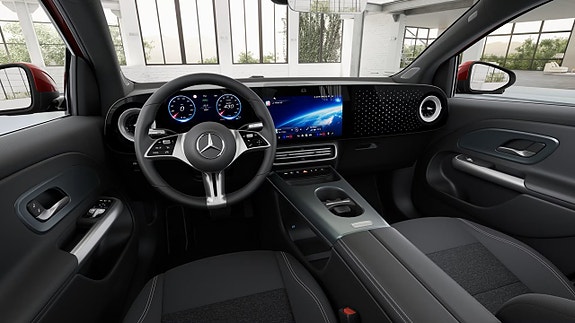 Mercedes-Benz GLA250 8 of 11