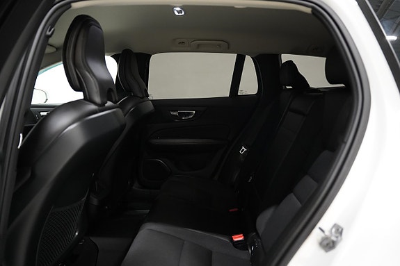 Volvo V60 18 of 22