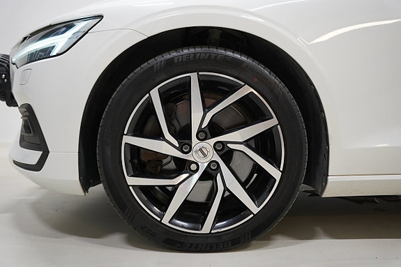 Volvo V60 5 of 22