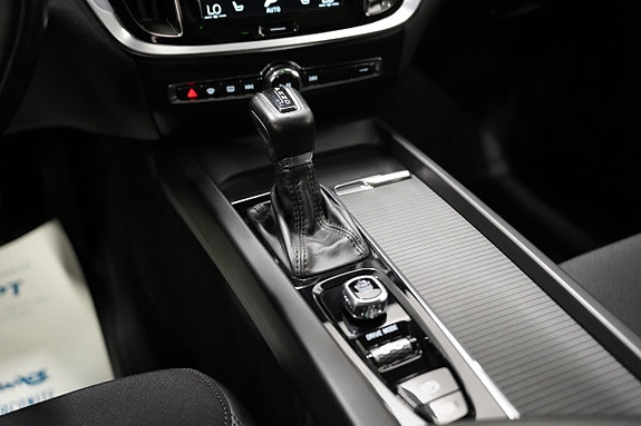 Volvo V60 13 of 22