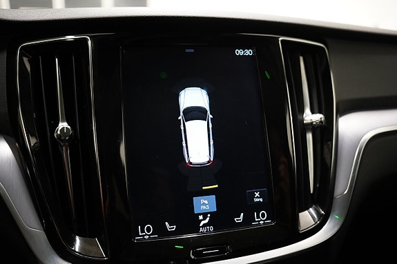Volvo V60 14 of 22
