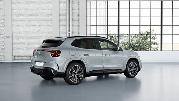 Mercedes-Benz GLA180 d 7 of 14