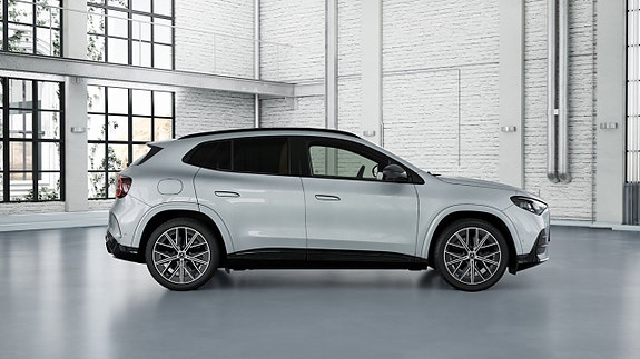 Mercedes-Benz GLA180 d 5 of 14